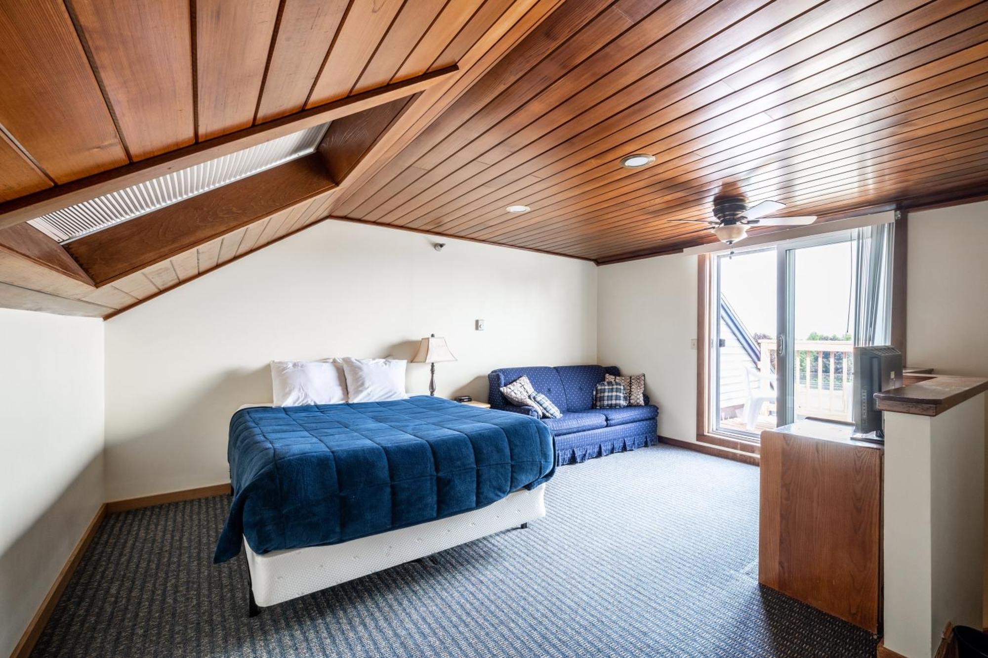 Nautical Mile Resort Уэллс Экстерьер фото