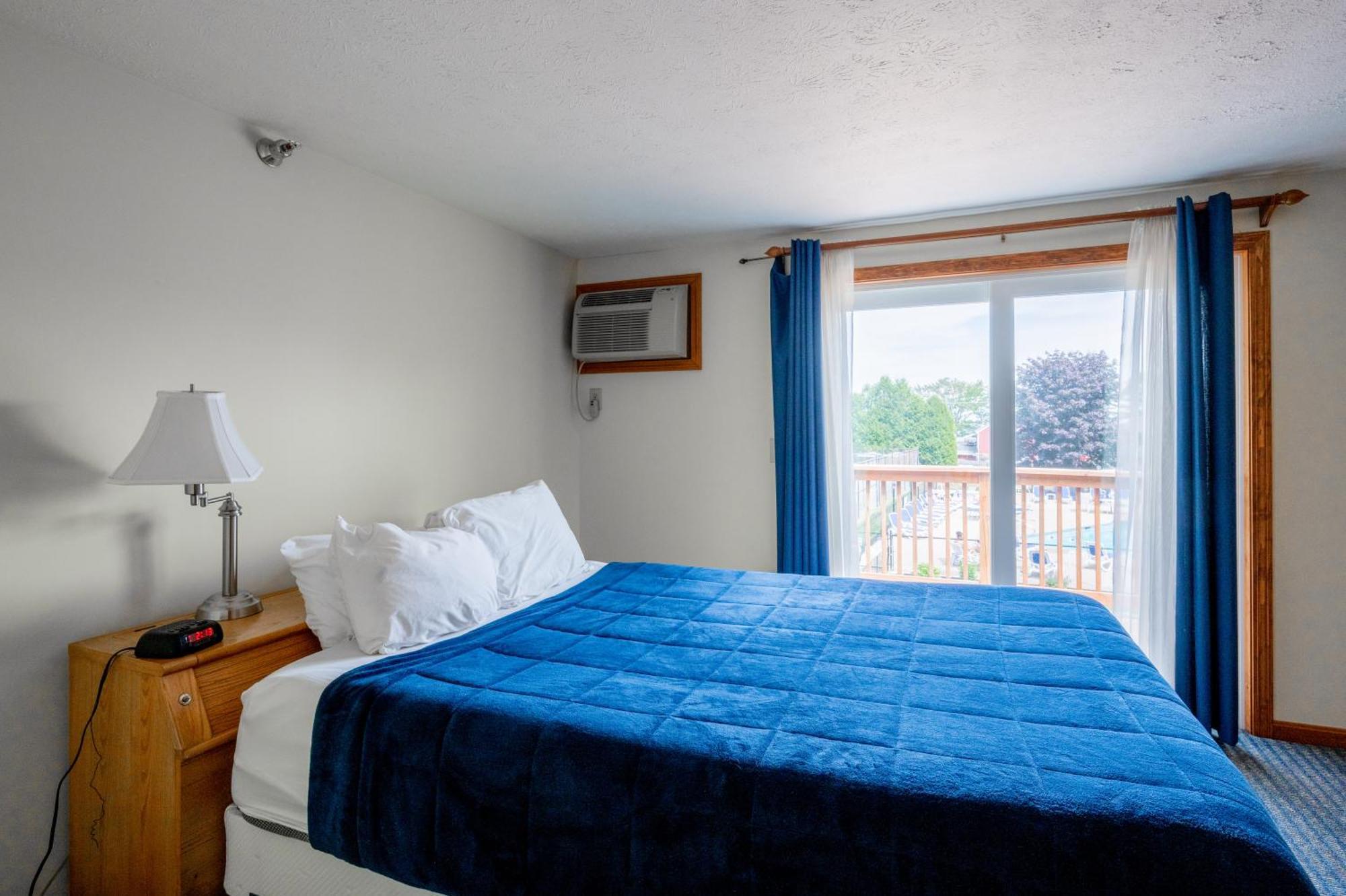 Nautical Mile Resort Уэллс Экстерьер фото