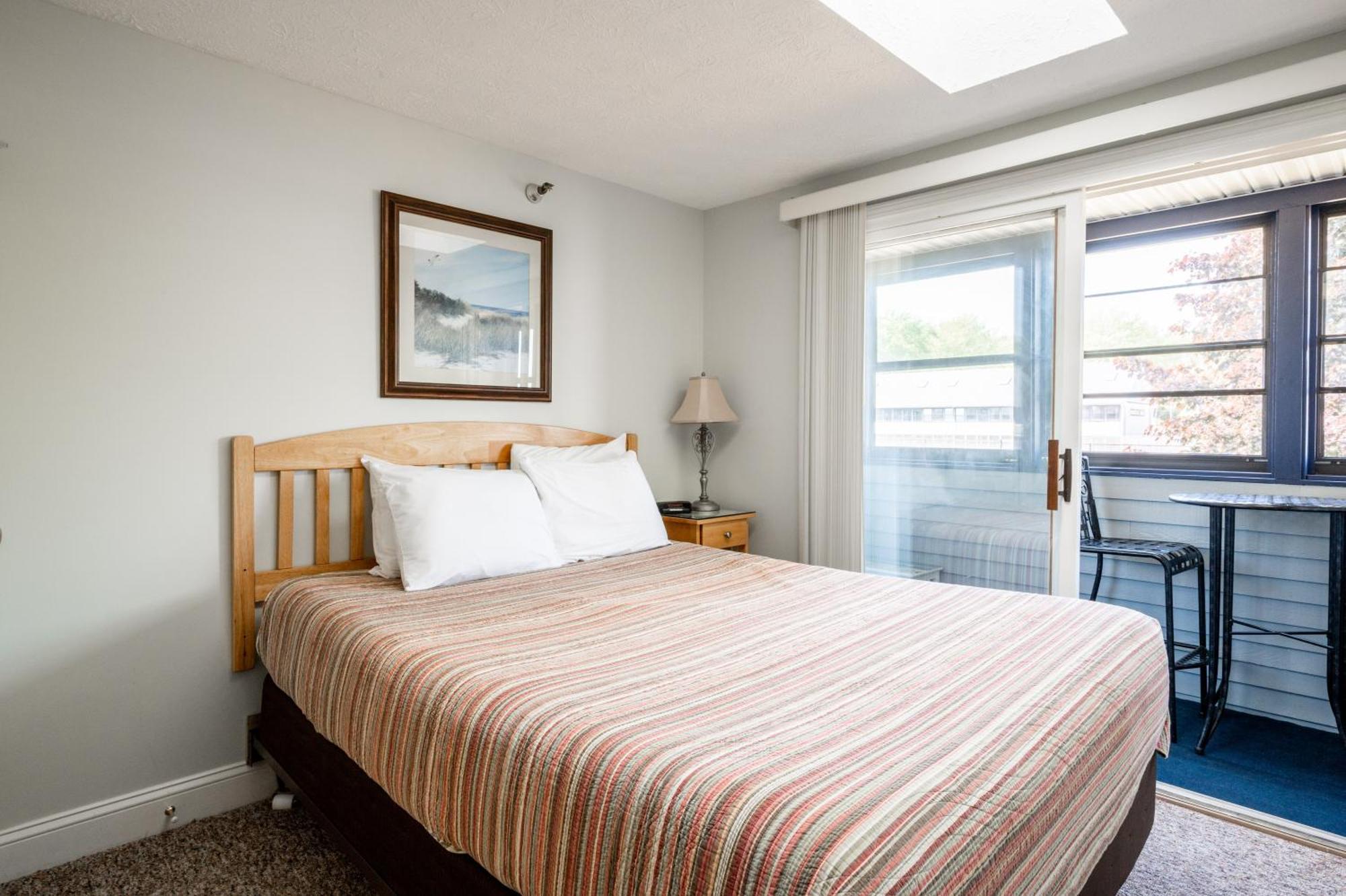 Nautical Mile Resort Уэллс Экстерьер фото