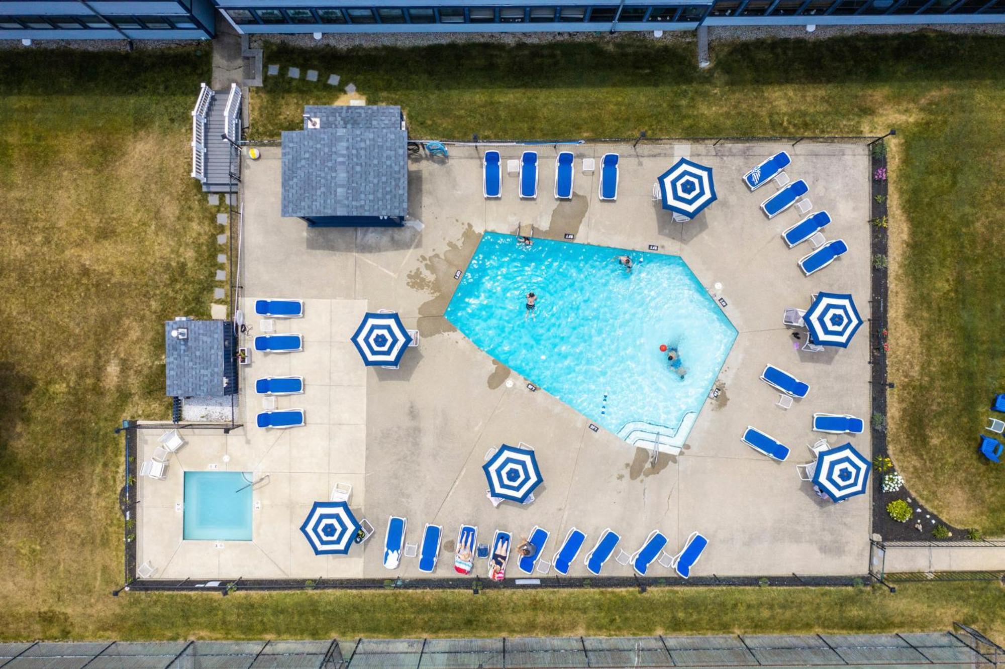 Nautical Mile Resort Уэллс Экстерьер фото